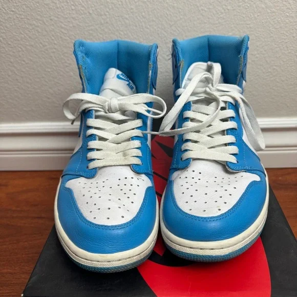 Jordan 1 Retro High OG UNC Size 10.5